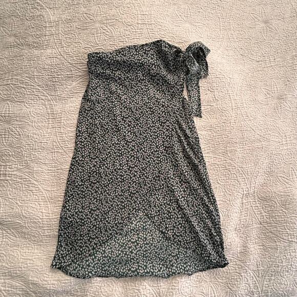 Green white and brown Princess Polly wrap skirt with side bow tie - Picture 1 of 3